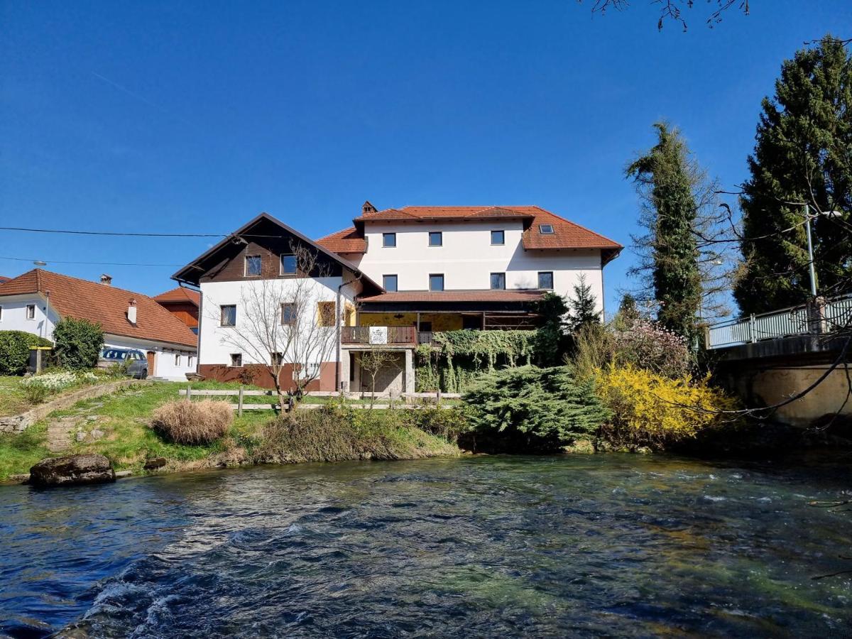 Krka River Lodge Znojile pri Krki Eksteriør billede