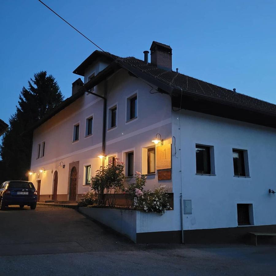Krka River Lodge Znojile pri Krki Eksteriør billede