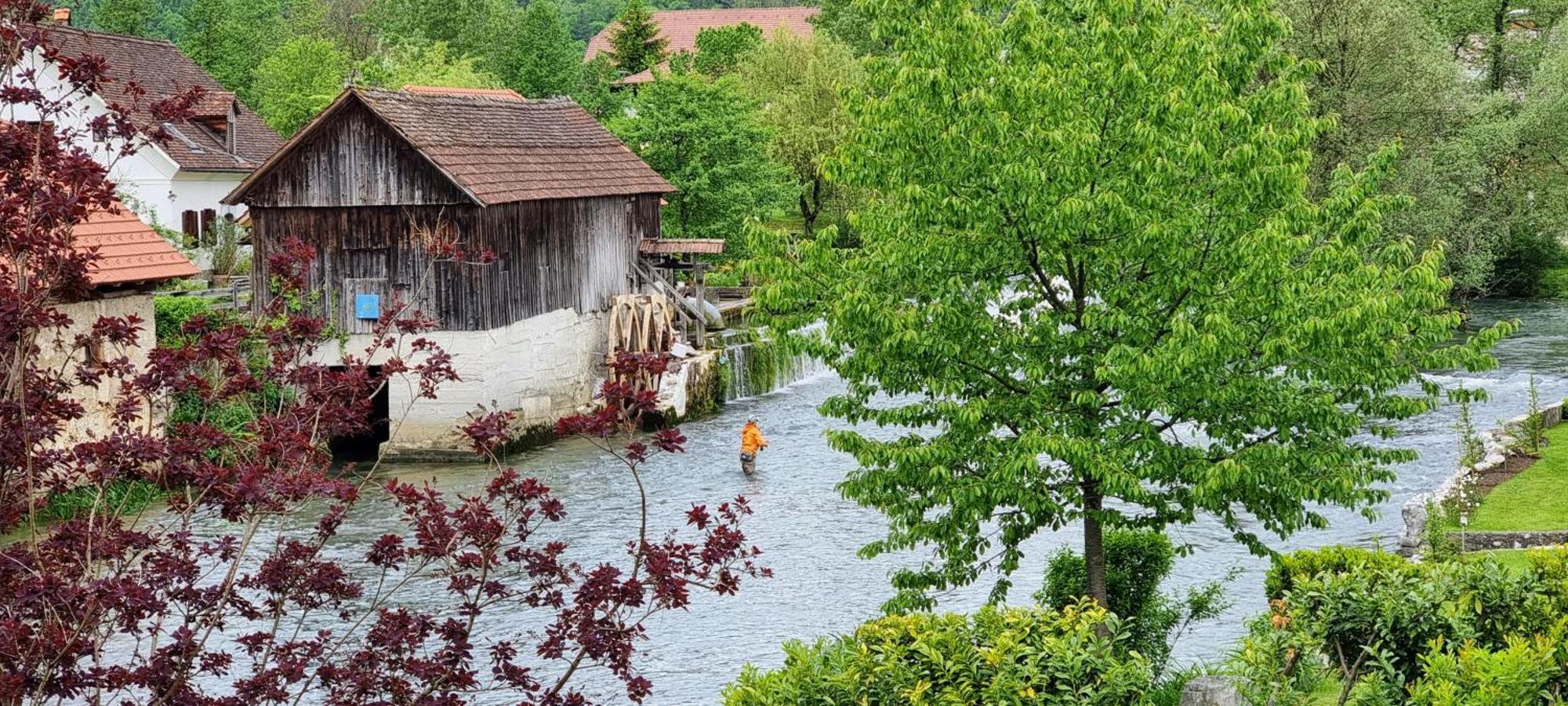 Krka River Lodge Znojile pri Krki Eksteriør billede